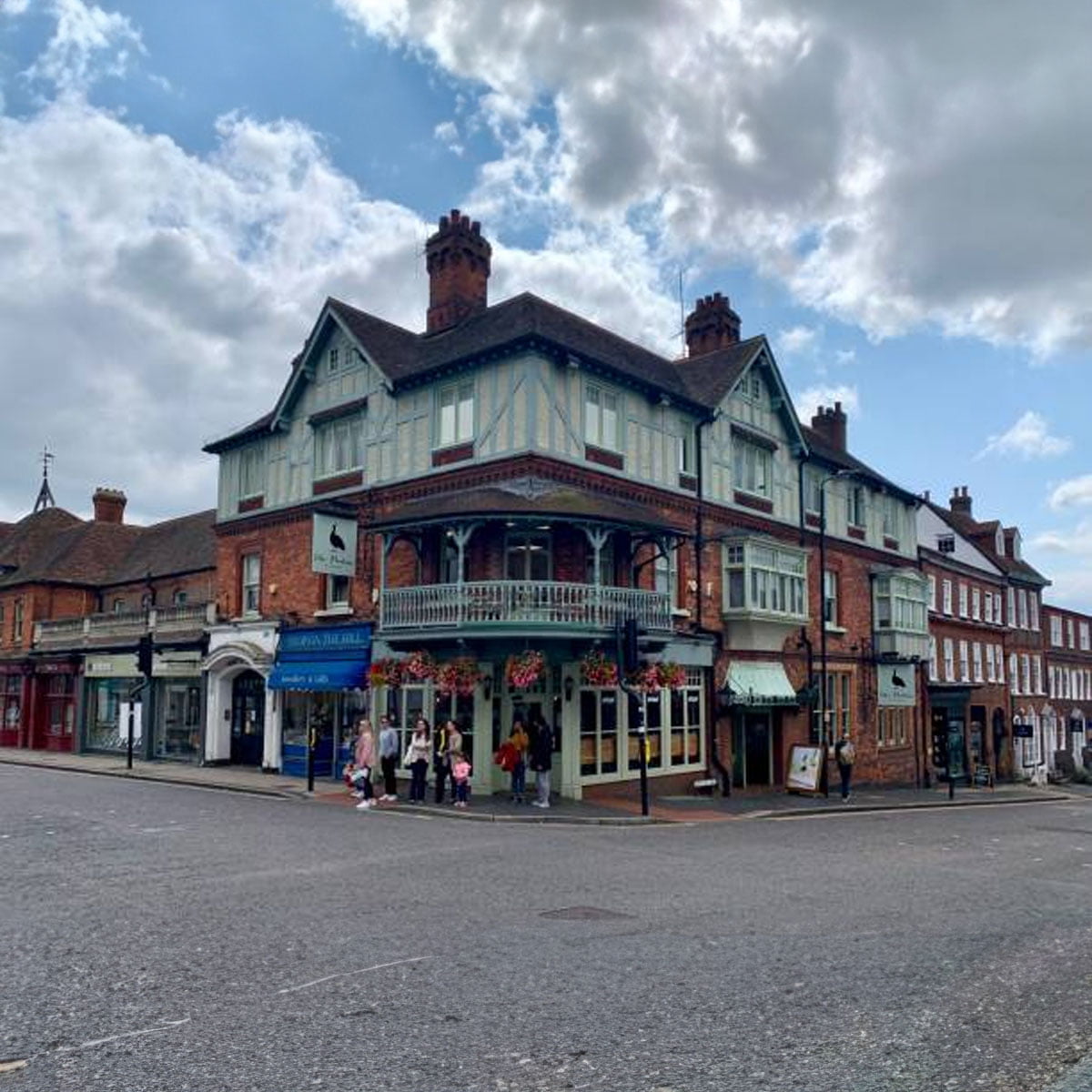 Experience St Albans' Top-Rated Services for Residents